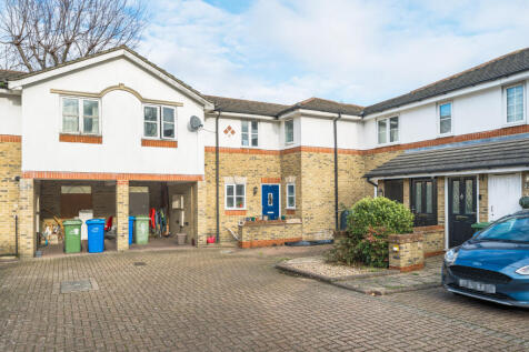 Weybridge Court, London SE16 3 bed house for sale