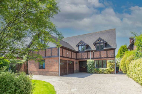 5 bedroom detached house for sale