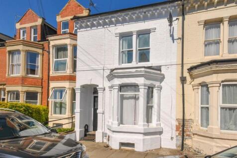 Colwyn Road, The Mounts, Northampton 3 bed terraced house for sale