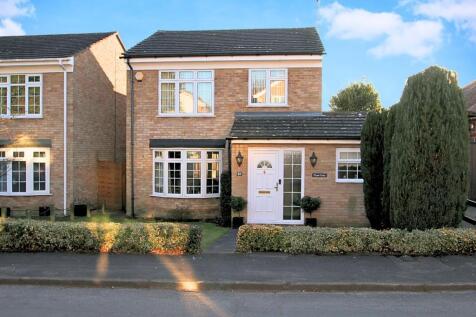 Knaphill 4 bed detached house for sale