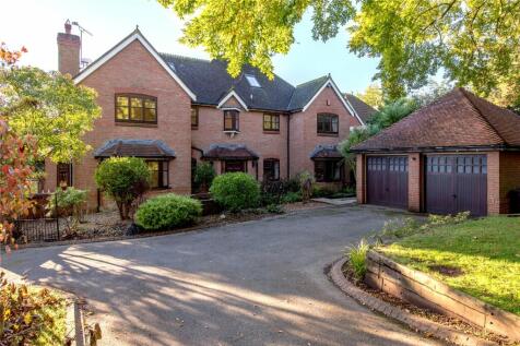 5 bedroom detached house for sale