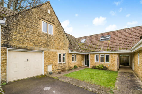 Breowan Close, Ilminster, Somerset, TA19 4 bed house for sale