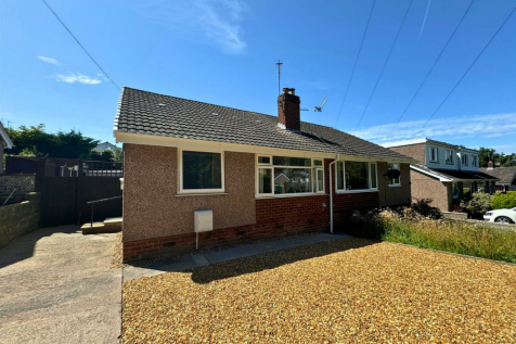 2 bedroom semi-detached bungalow for sale