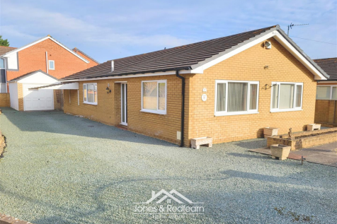 Denbigh Circle, Kinmel Bay 3 bed detached bungalow for sale