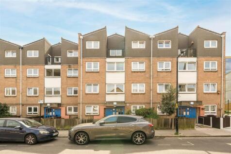 3 bedroom flat for sale