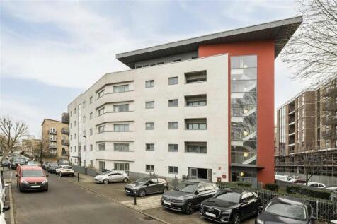 Reculver Road, London SE16 1 bed flat for sale