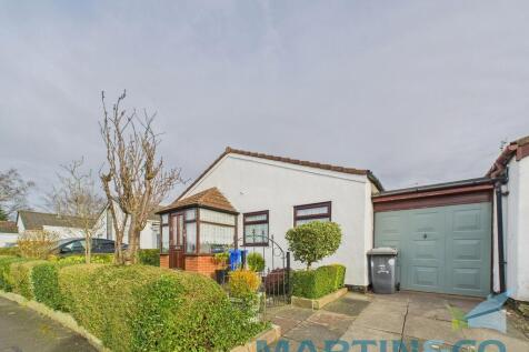 Curlender Way, Hale, Liverpool 3 bed semi