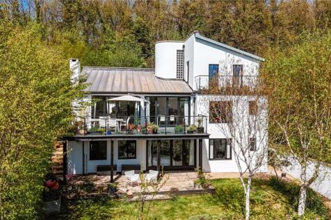 Westleigh, Tiverton, Devon, EX16 5 bed detached house for sale