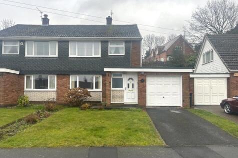 Willows Road, Oakengates, Telford... 3 bed semi