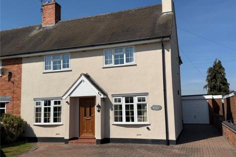 Wellington Road, Peplow, Market... 3 bed semi