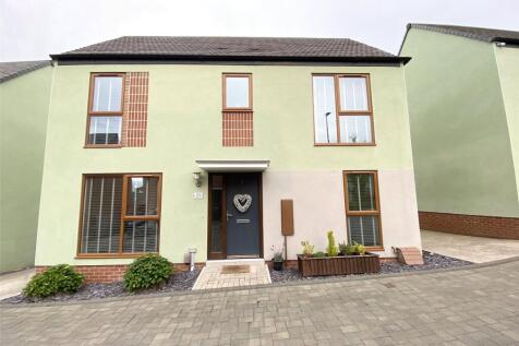 Oak Trees Avenue, Ketley, Telford... 3 bed detached house for sale