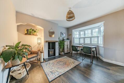 Copse Road, Haslemere, GU27 3 bed terraced house for sale