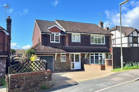 Vicarage Lane, Haslemere, GU27 4 bed detached house for sale