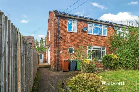 Hillside Avenue, Borehamwood... 4 bed semi