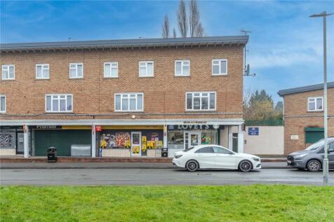 3 bedroom maisonette for sale