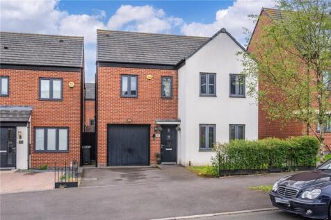 Akron Drive, Akron Gate, Oxley... 4 bed detached house for sale