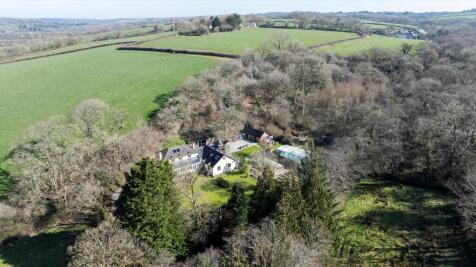 5 bedroom farm house for sale