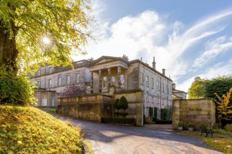 6 bedroom link detached house for sale
