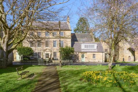 8 bedroom detached house for sale
