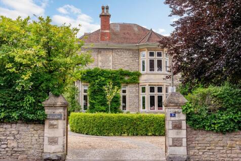 Cambridge Road, Clevedon, Somerset, BS21 5 bed detached house for sale