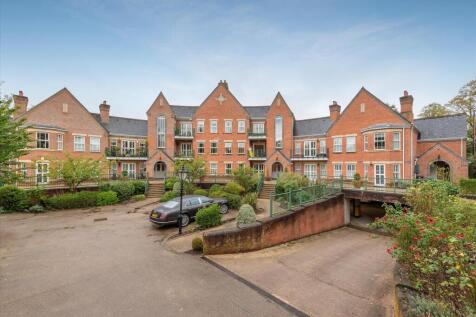 Palmerstone Court, Virginia Water... 2 bed flat for sale