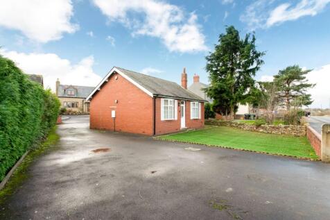 Huddersfield Road, Skelmanthorpe, HD8 3 bed detached bungalow for sale