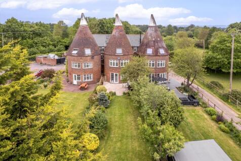 Lucks Lane, Paddock Wood, Tonbridge... 4 bed terraced house for sale