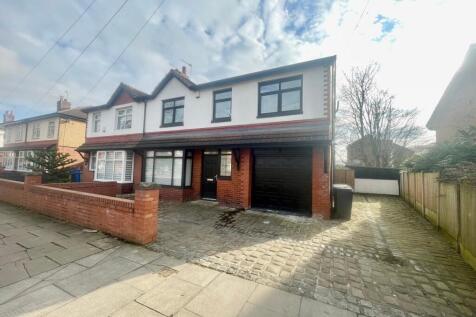 5 bedroom semi-detached house for sale