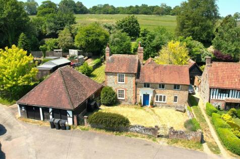 The Street, Canterbury CT4 4 bed detached house for sale