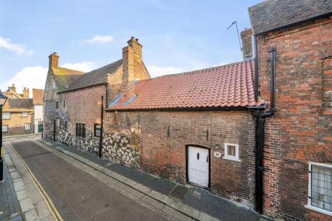 Vicarage Lane, Sandwich CT13 3 bed terraced house for sale