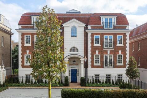 Magna Carta Park, Coopers Hill... 3 bed penthouse for sale