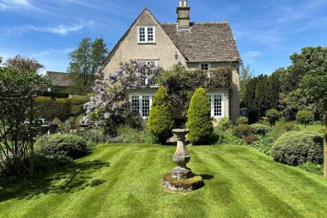 7 bedroom detached house for sale