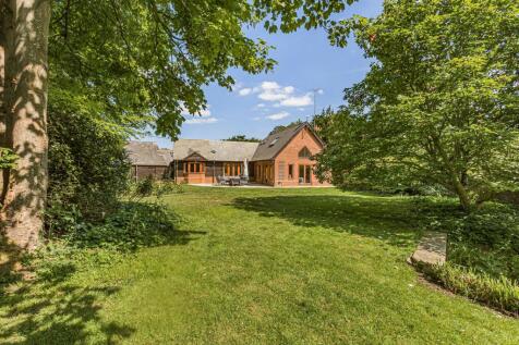 5 bedroom detached house for sale