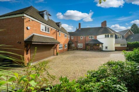 5 bedroom detached house for sale