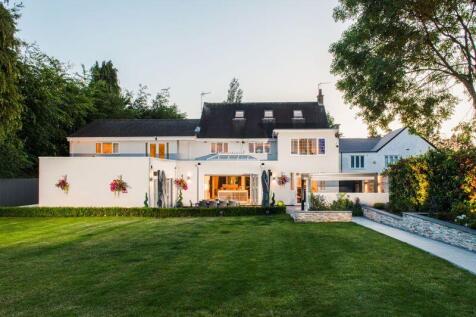 5 bedroom detached house for sale