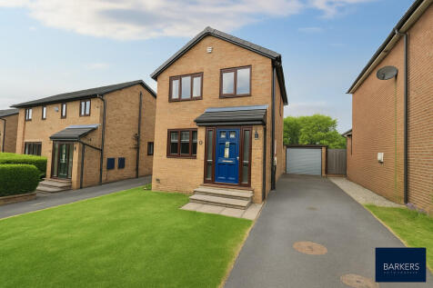 Sycamore Way, Birstall, Batley 3 bed detached house for sale