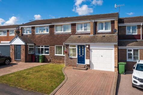4 bedroom semi-detached house for sale