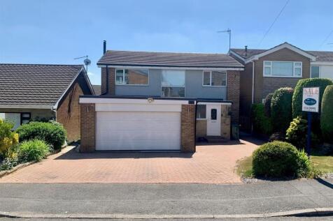 Longcroft Avenue, Dronfield... 4 bed detached house for sale