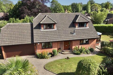 Farthingham Lane, Ewhurst 4 bed detached house for sale
