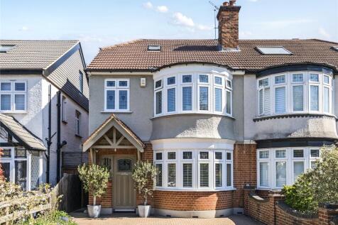 4 bedroom semi-detached house for sale