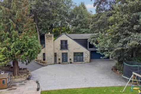 84A, Rastrick Common, Brighouse, HD6 3EL 4 bed detached house for sale