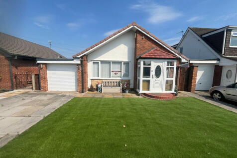 2 bedroom detached bungalow for sale