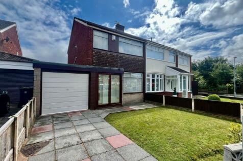 3 bedroom semi-detached house for sale