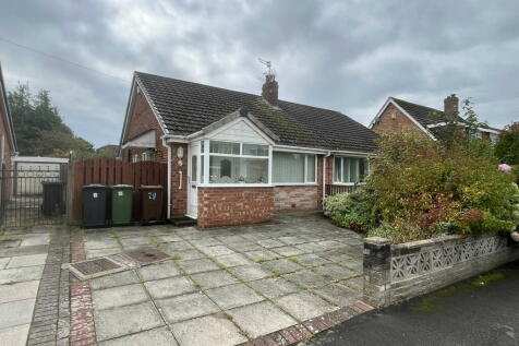 2 bedroom semi-detached bungalow for sale