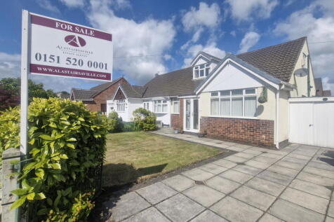 4 bedroom semi-detached bungalow for sale