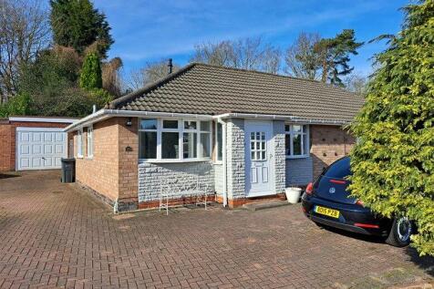 2 bedroom semi-detached bungalow for sale