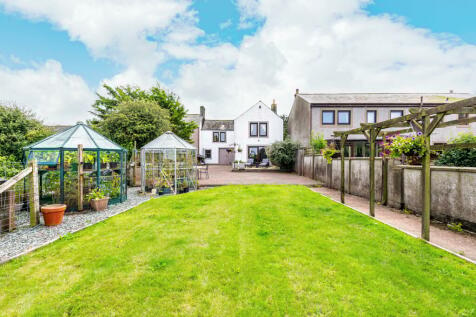 4 bedroom barn conversion for sale