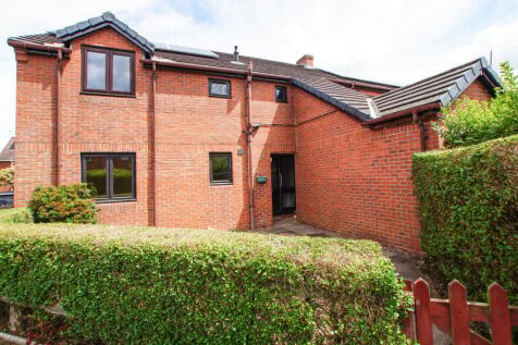 2 bedroom ground floor flat for sale