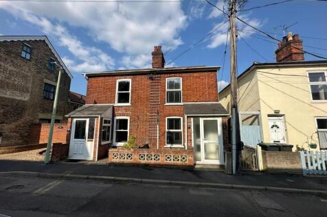 Bond Street, Stowmarket IP14 2 bed semi
