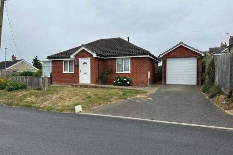 2 bedroom detached bungalow for sale